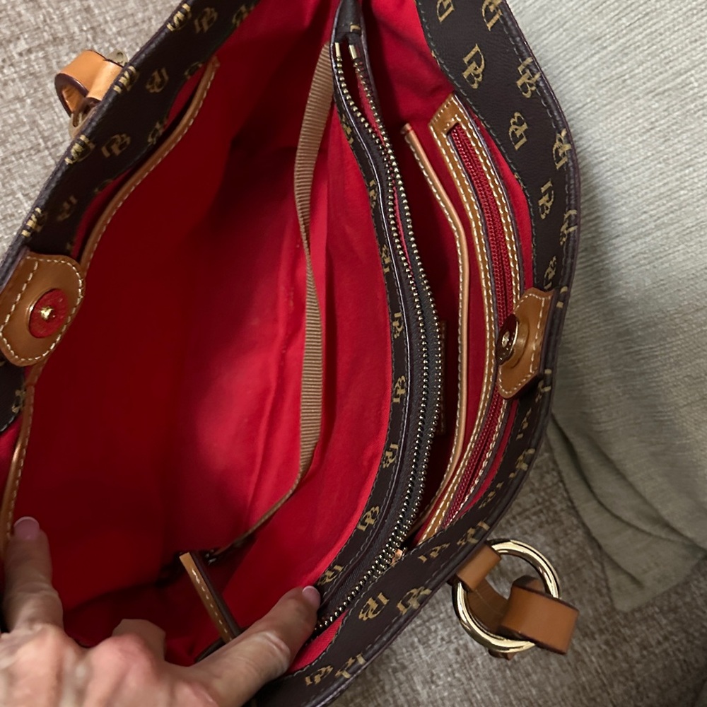 Dooney & Bourke Signature Tammy Tote - Picture 6 of 8